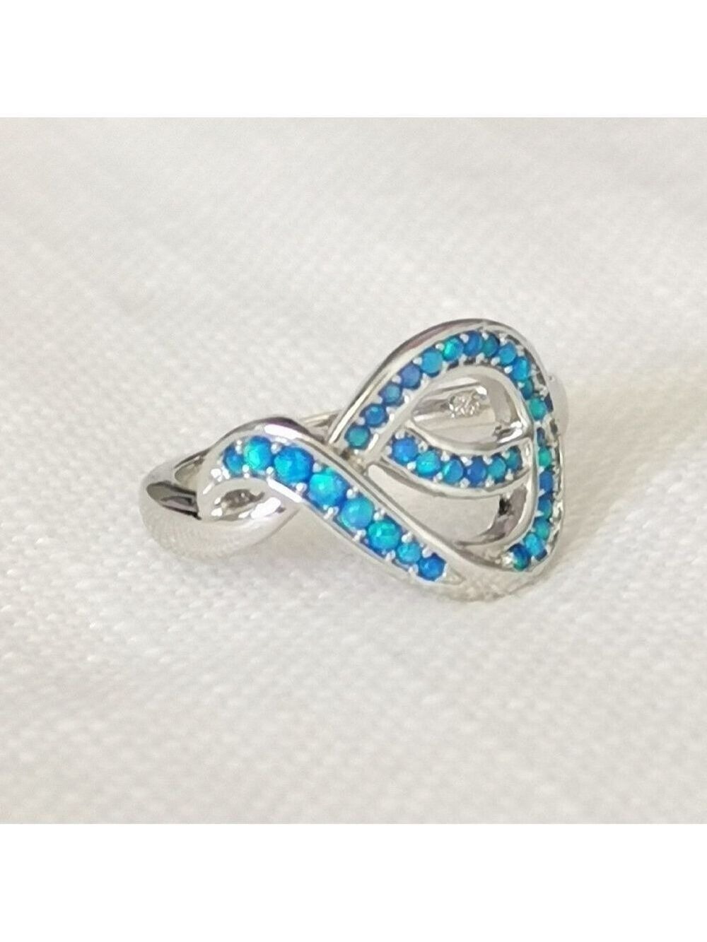 Love Knit Sterling silver blue opal Ring size 6 🆕
